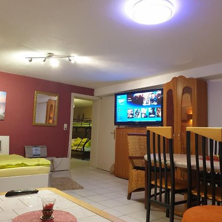 Sions Grosse Ferienwohnung Ferienwohnung Mit 3 Schlafzimmer, 2 Km Bis Zum Europapark Rust カッペル・グラーフェンハウゼン エクステリア 写真