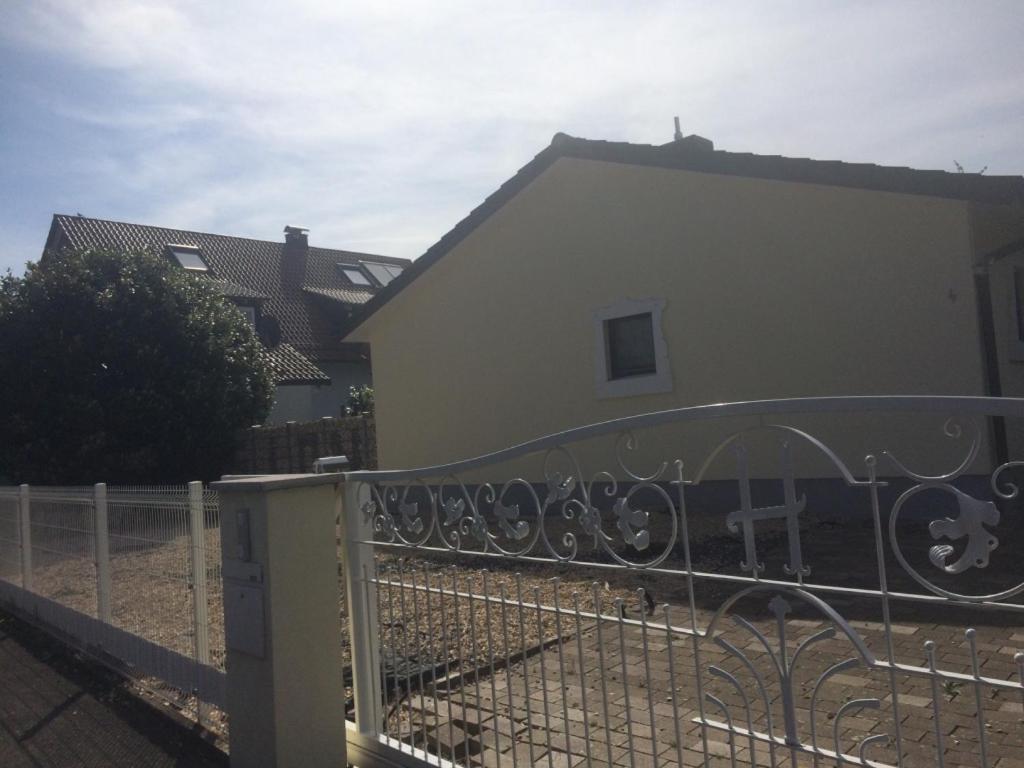 Sions Grosse Ferienwohnung Ferienwohnung Mit 3 Schlafzimmer, 2 Km Bis Zum Europapark Rust カッペル・グラーフェンハウゼン エクステリア 写真
